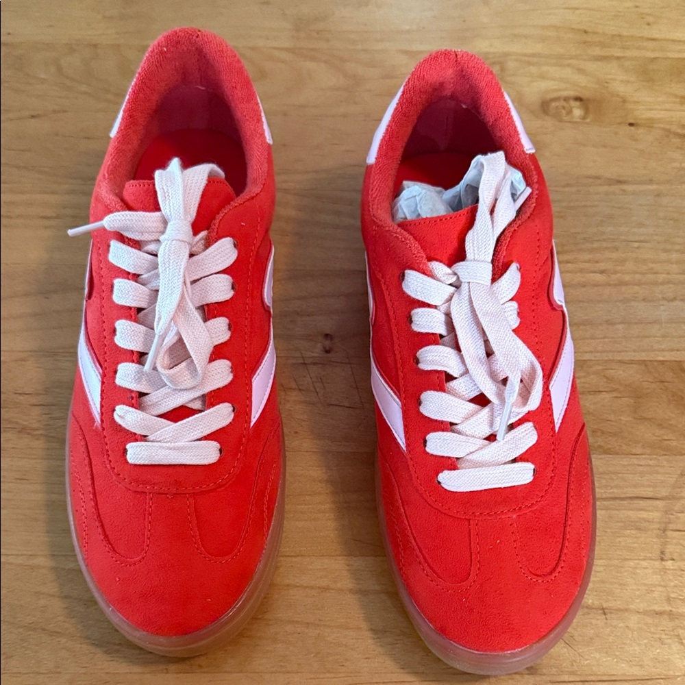 Madden Girl sneakers